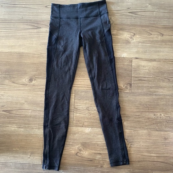 Lululemon Black and Grey Leggings